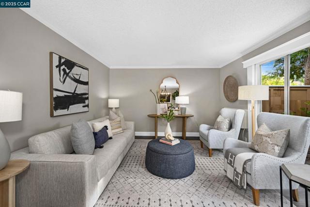 1129 Ptarmigan, Walnut Creek CA: https://media.crmls.org/mediaz/21d0a67f-878d-4d19-8166-4b4009312491.jpg