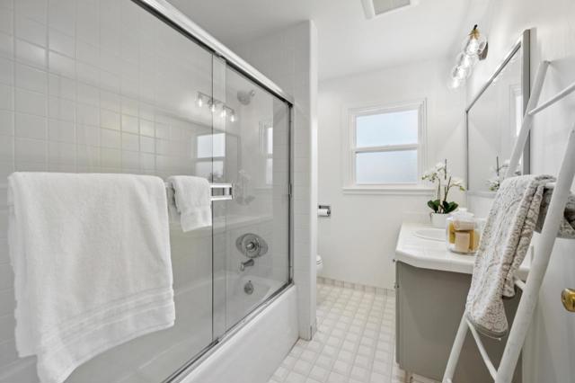 1050 Boranda Avenue, Mountain View CA: https://media.crmls.org/mediaz/21d27e01-00fc-47a4-8e2d-be72e3bc2de3.jpg
