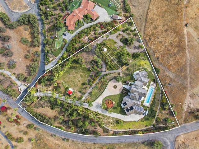 Detail Gallery Image 67 of 74 For 3611 Monserate Hill Ct, Fallbrook,  CA 92028 - 4 Beds | 4/1 Baths