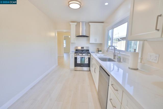 Image 6 of 19 For 3605 Mangels Ave