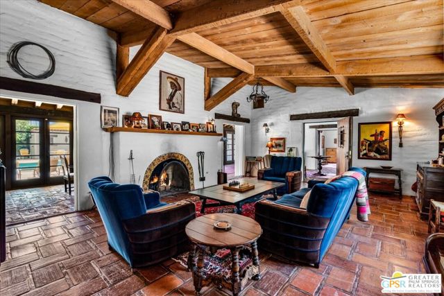 1011 E El Alameda, Palm Springs CA: https://media.crmls.org/mediaz/21d37579-6ed9-4c58-9e6d-3b113f93b2d9.jpg