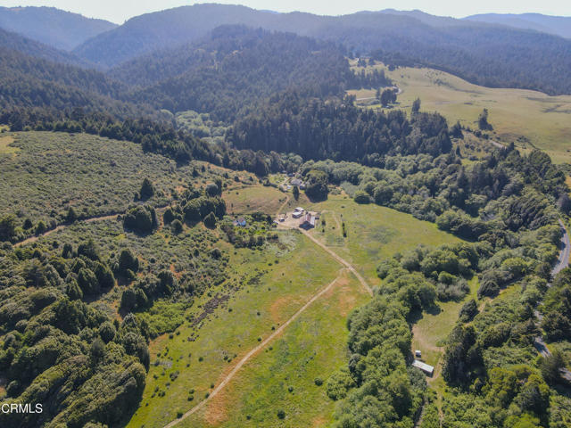 42000 Mountain View Road, Manchester CA: https://media.crmls.org/mediaz/21d48c40-33e4-4f98-8d34-5a45f1ff7038.jpg