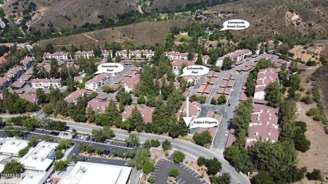 5824 Oak Bend Lane, Oak Park CA: https://media.crmls.org/mediaz/21d4933d-440d-48f4-9a5f-1a4152d787e0.jpg