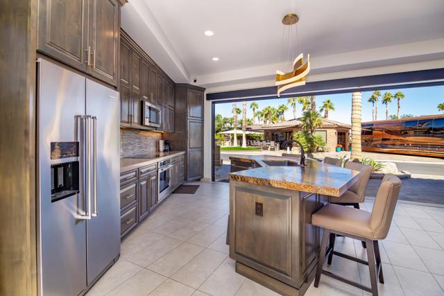 80394 Avenue 48, Indio CA: https://media.crmls.org/mediaz/21d76750-62e1-473b-ba69-913d5e99c789.jpg