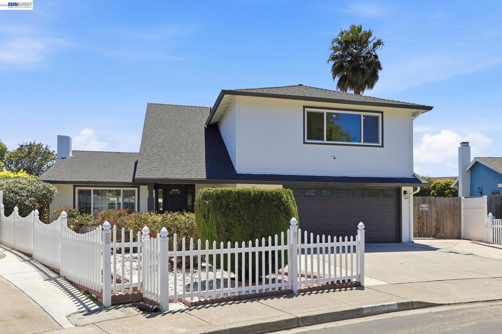 31396 Santa Elena Way