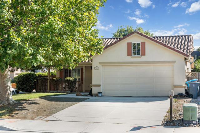 1261 South Street, Hollister CA: https://media.crmls.org/mediaz/21d82edc-3950-443f-ae18-692dab32cb5b.jpg