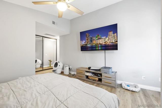 9997 Paseo Montril, San Diego CA: https://media.crmls.org/mediaz/21d89cb5-e10e-45f2-b8ab-c2f4ad5fe005.jpg