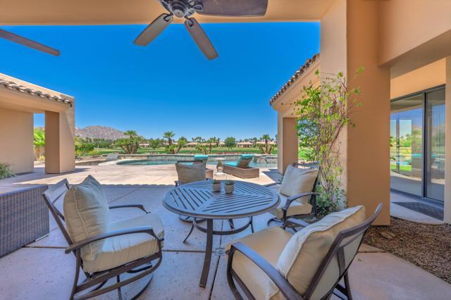 81080 Shinnecock, La Quinta CA: https://media.crmls.org/mediaz/21d8c8a5-8d7e-4d31-9d57-a3aa62bdb9d5.jpg