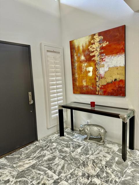 Image 3 of 35 For 49145 Quercus Lane
