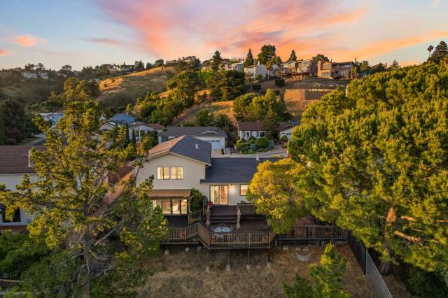 165 Leslie Drive, San Carlos CA: https://media.crmls.org/mediaz/21d96172-f392-40ee-982f-3ccdc54e0aae.jpg