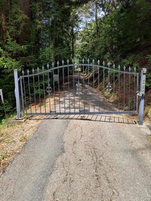 1380 Amaya Ridge Road, Soquel CA: https://media.crmls.org/mediaz/21d974f8-3104-45be-adf7-04e2f8733708.jpg