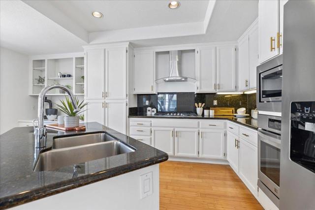 7003 Silver Brook Court, San Jose CA: https://media.crmls.org/mediaz/21d9f754-ee94-4a45-b1f9-5a32dc928fc6.jpg