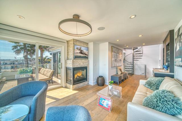2601 E Cliff, Santa Cruz CA: https://media.crmls.org/mediaz/21da037b-7da4-4fb7-aba1-8286d8c09973.jpg