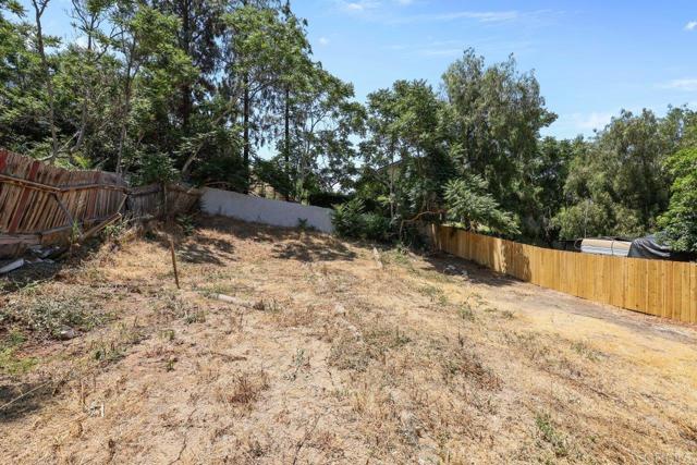 8566 Atlas View Drive, Santee CA: https://media.crmls.org/mediaz/21dad8c5-ae08-4320-af46-9f4816df3f58.jpg