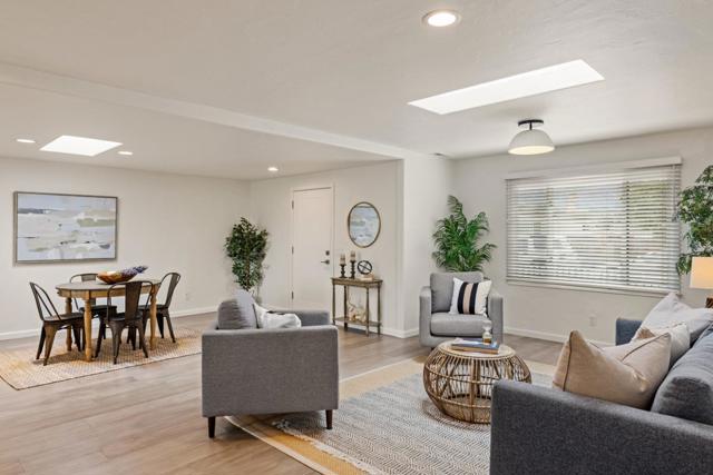 303 Del Robles Avenue, Monterey CA: https://media.crmls.org/mediaz/21db081c-85bc-4b60-b460-5a6b7e5a985d.jpg
