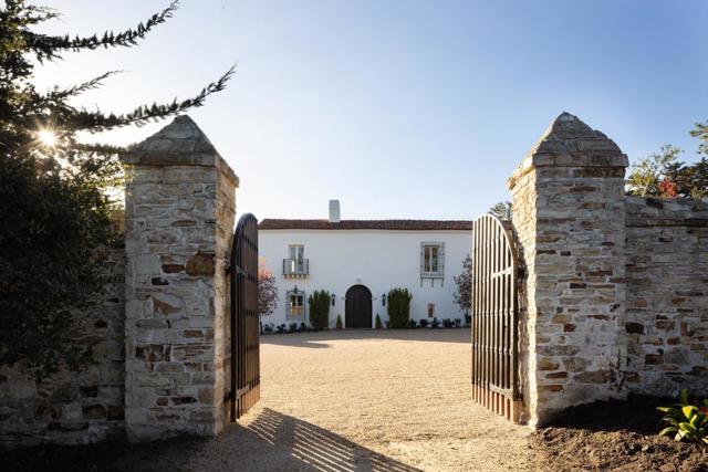 1451 Ondulado Road, Pebble Beach CA: https://media.crmls.org/mediaz/21dd37d2-3ce5-4ca9-a9c8-036e7fb84fc3.jpg