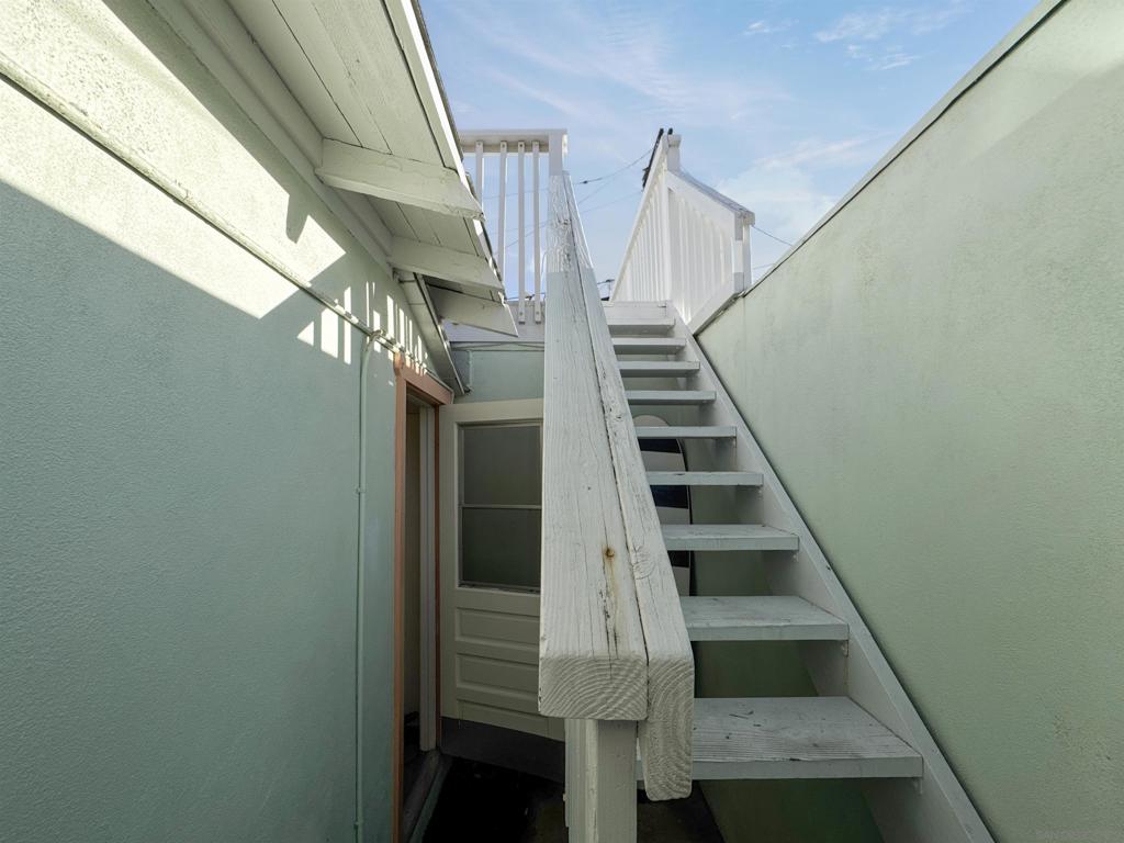 809 Sunset Ct - photo 17