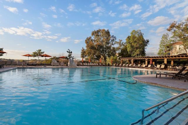 34 Rosa, Rancho Santa Margarita CA: https://media.crmls.org/mediaz/21e072aa-82d7-4bce-9418-469395efde22.jpg