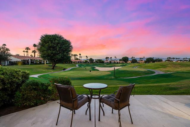 80393 Pebble Beach, La Quinta CA: https://media.crmls.org/mediaz/21e10c9d-7d8b-4785-bb1a-00f89629bcf7.jpg