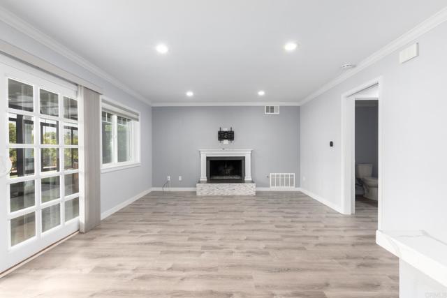 348 Avenida De Las Rosas, Encinitas CA: https://media.crmls.org/mediaz/21e18aef-553f-4d24-9a57-9db83d368c29.jpg