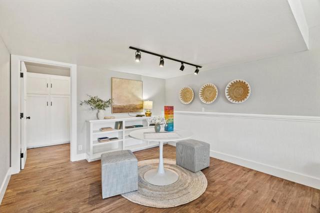406 Belle Monti Court, Aptos CA: https://media.crmls.org/mediaz/21e1fa66-f4d4-4146-9034-e2ecd761a77a.jpg