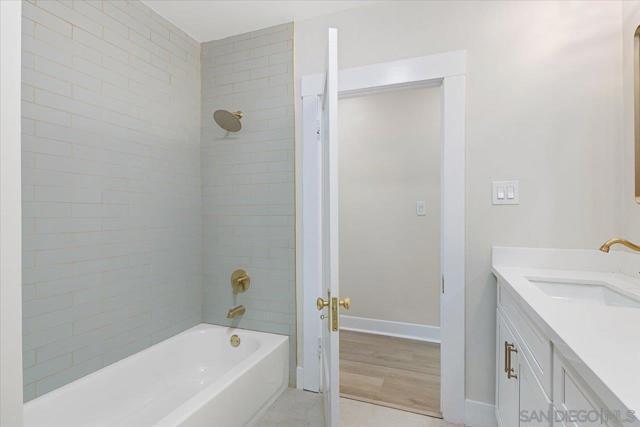 Image 17 of 30 For 2453 Curlew St