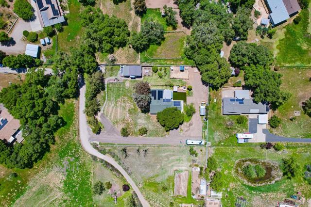 17048 Handlebar Rd, Ramona CA: https://media.crmls.org/mediaz/21e26aad-29f3-4ba2-91a9-a45f8bfc8ede.jpg