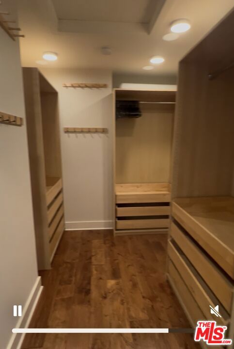 3608 Schaefer, Culver City CA: https://media.crmls.org/mediaz/21e26bc6-ae0a-4d6d-b8b0-06a7fa7d3464.jpg