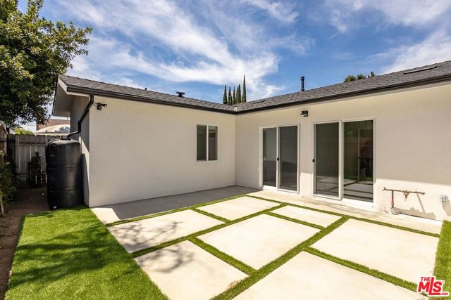7413 Jamieson Avenue, Reseda CA: https://media.crmls.org/mediaz/21e370b2-aa20-4fb9-8644-13321c992235.jpg