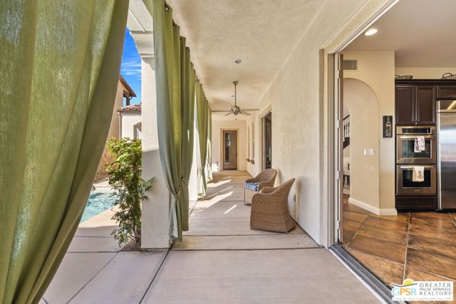 4284 Arcada Street, Palm Springs CA: https://media.crmls.org/mediaz/21e39e08-1dea-4040-a938-436d62f37a8a.jpg