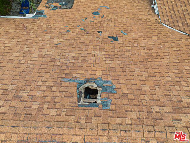 13905 Milbank Street, Sherman Oaks CA: https://media.crmls.org/mediaz/21e3d4bc-3f68-4d02-838d-7b6f79ade7b9.jpg