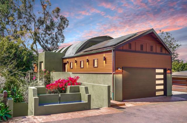 3566 Albatross St, San Diego CA: https://media.crmls.org/mediaz/21e543c5-225d-4bf7-ab36-ba4505777f23.jpg