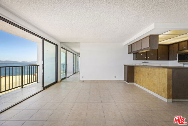 721 Esplanade, 306 photo 8