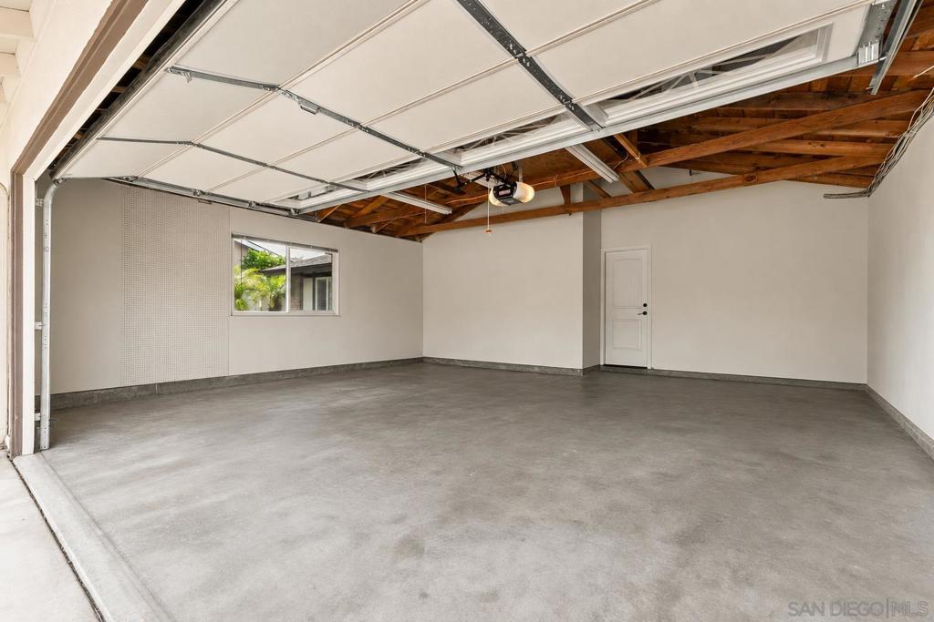 1658 Boyle Ave - photo 20