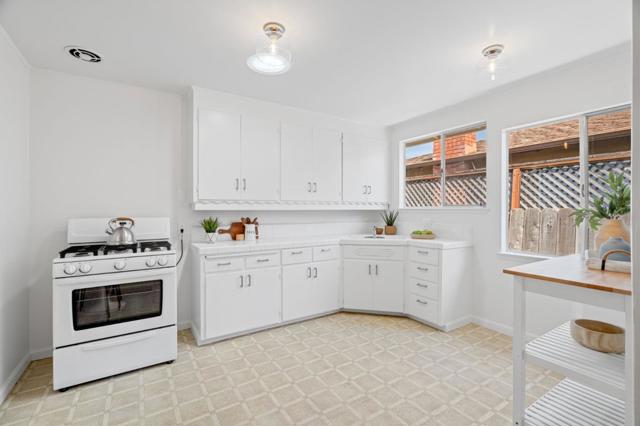 1105 W Mc Kinley Avenue, Sunnyvale CA: https://media.crmls.org/mediaz/21e738e9-d258-4ead-8e93-6049c0fe49f3.jpg