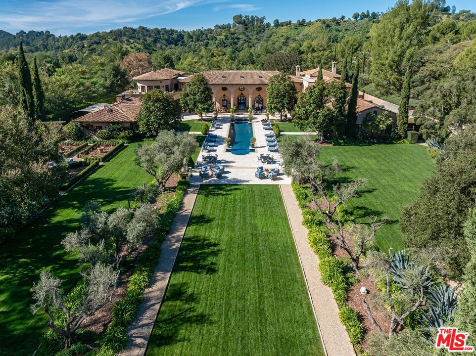 77 Beverly Park Lane — architectural residence
