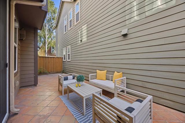 325 Rayos Del Sol Drive, San Jose CA: https://media.crmls.org/mediaz/21e79d62-83be-4574-b1c9-c72d57d9300a.jpg