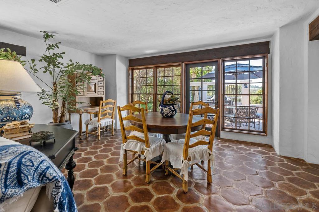 MLS #250035272SD image #15