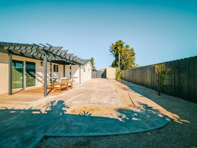 8343 San Carlos Drive, San Diego CA: https://media.crmls.org/mediaz/21e7e28d-416c-46d1-a826-6b8429b55385.jpg