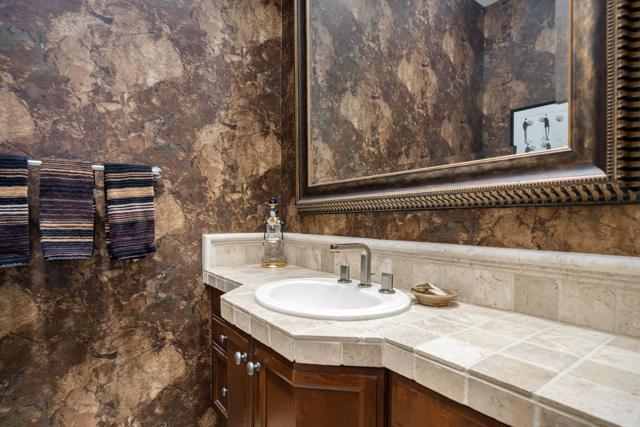 1 Birkdale Circle, Rancho Mirage CA: https://media.crmls.org/mediaz/21e81554-884d-42e4-a260-db040baed142.jpg