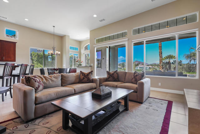 50405 Verano Drive, La Quinta CA: https://media.crmls.org/mediaz/21ea8153-b05b-4415-899e-0c785fc75945.jpg