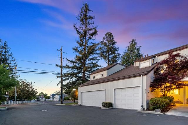 502 W Sunnyoaks Avenue, Campbell CA: https://media.crmls.org/mediaz/21eac1d9-4edb-4653-b745-d432c8a16b59.jpg
