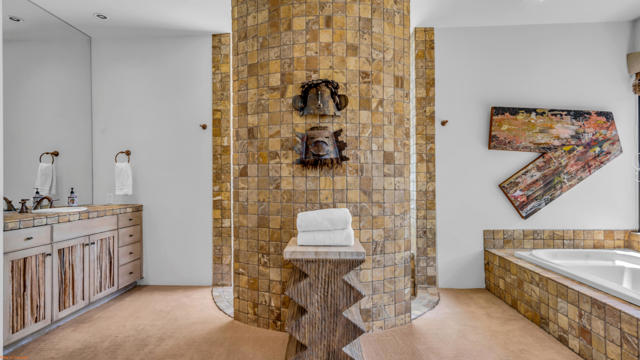 73297 Grapevine Street, Palm Desert CA: https://media.crmls.org/mediaz/21ed475d-ba0b-447d-bf37-ab39fb58b838.jpg