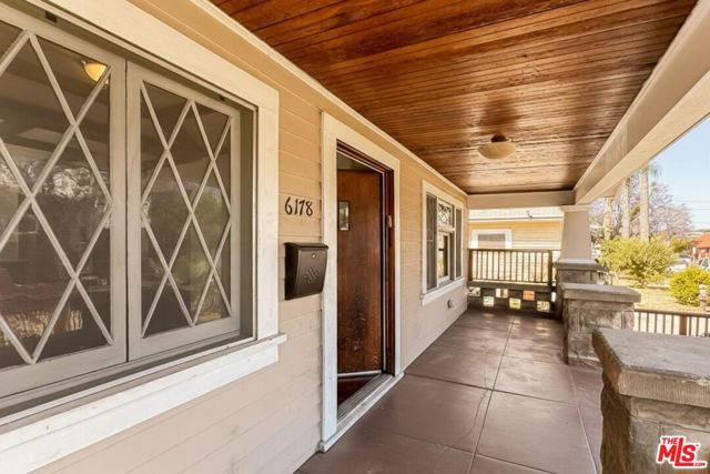 6178 Aldama Street, Los Angeles CA: https://media.crmls.org/mediaz/21ed9407-4243-48f9-a5dc-9ad9ae1e00c2.jpg