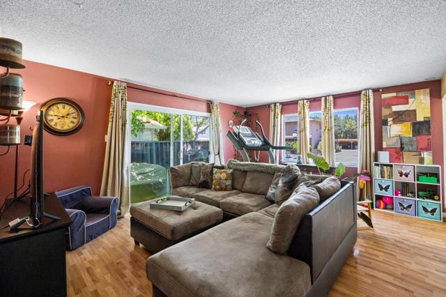 1809 Higdon Avenue, Mountain View CA: https://media.crmls.org/mediaz/21ef1d0a-8ac5-437a-b4e7-bcdbe4550024.jpg