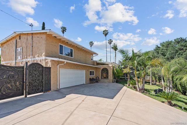 2167 Sunset Drive, Escondido CA: https://media.crmls.org/mediaz/21f149b6-5676-4133-8677-17372e0f6d5a.jpg