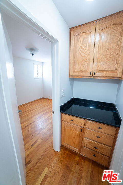 2400 Pacific Avenue, Venice CA: https://media.crmls.org/mediaz/21f182b8-46a3-4868-9a41-e8544fc145c3.jpg