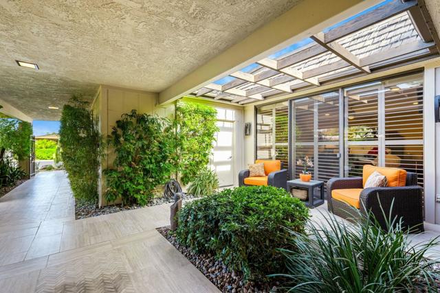 1 Briarcliff Court, Rancho Mirage CA: https://media.crmls.org/mediaz/21f229bf-c338-4138-b897-185e01a1ce34.jpg