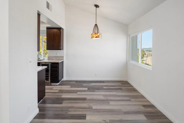 Image 5 of 32 For 2403 La Costa Avenue C