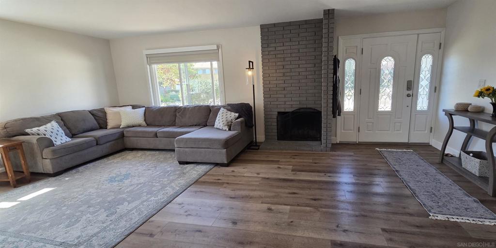 3573 Mercer - photo 3